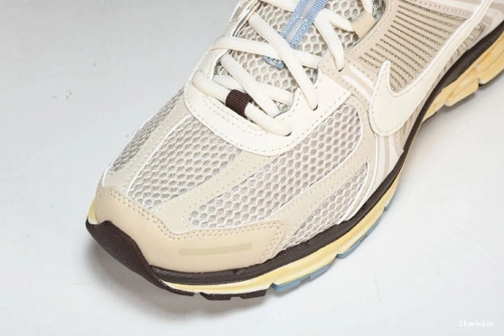 FB8825-111  Vomero 5  Oatmeal  Nike Zoom 1117